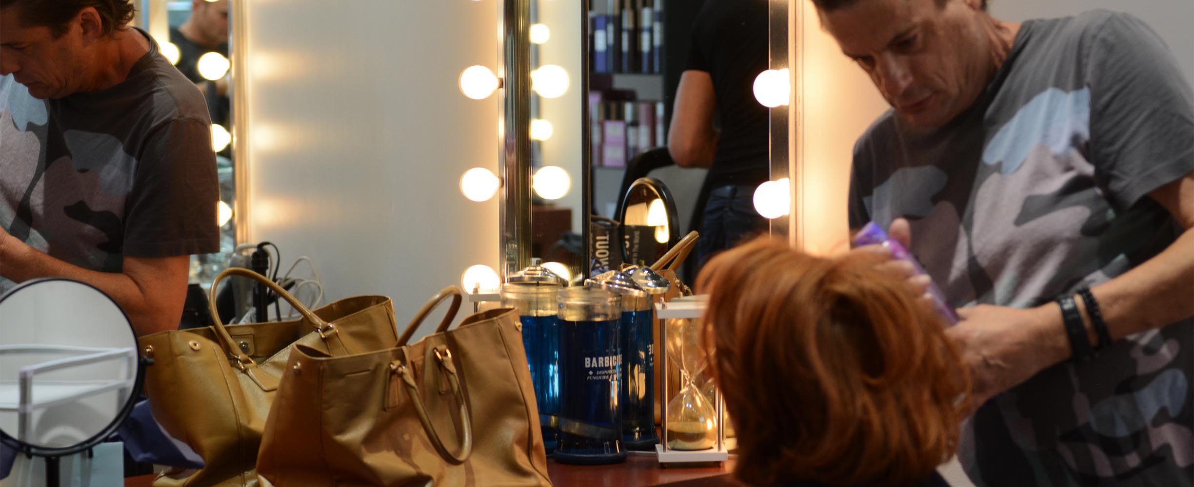 Vincent hair styling a Los Angeles' woman.